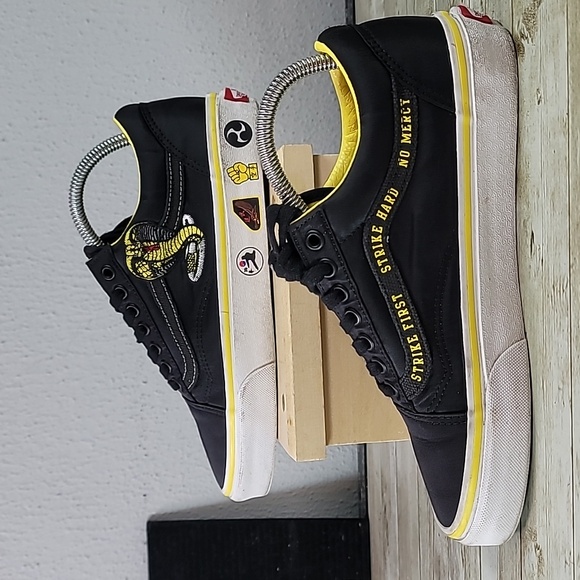 VANS Old Skool Cobra Kai Black Low Skate Shoes Canvas‎ Men's 6.5 Women's 8 - Picture 2 of 7